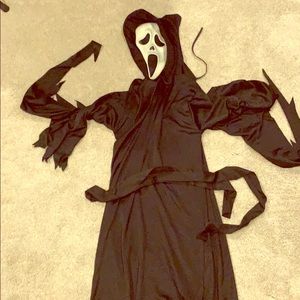Scream Halloween Costume